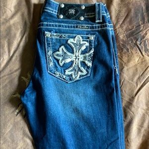 Miss Me Mid-Rise Straight